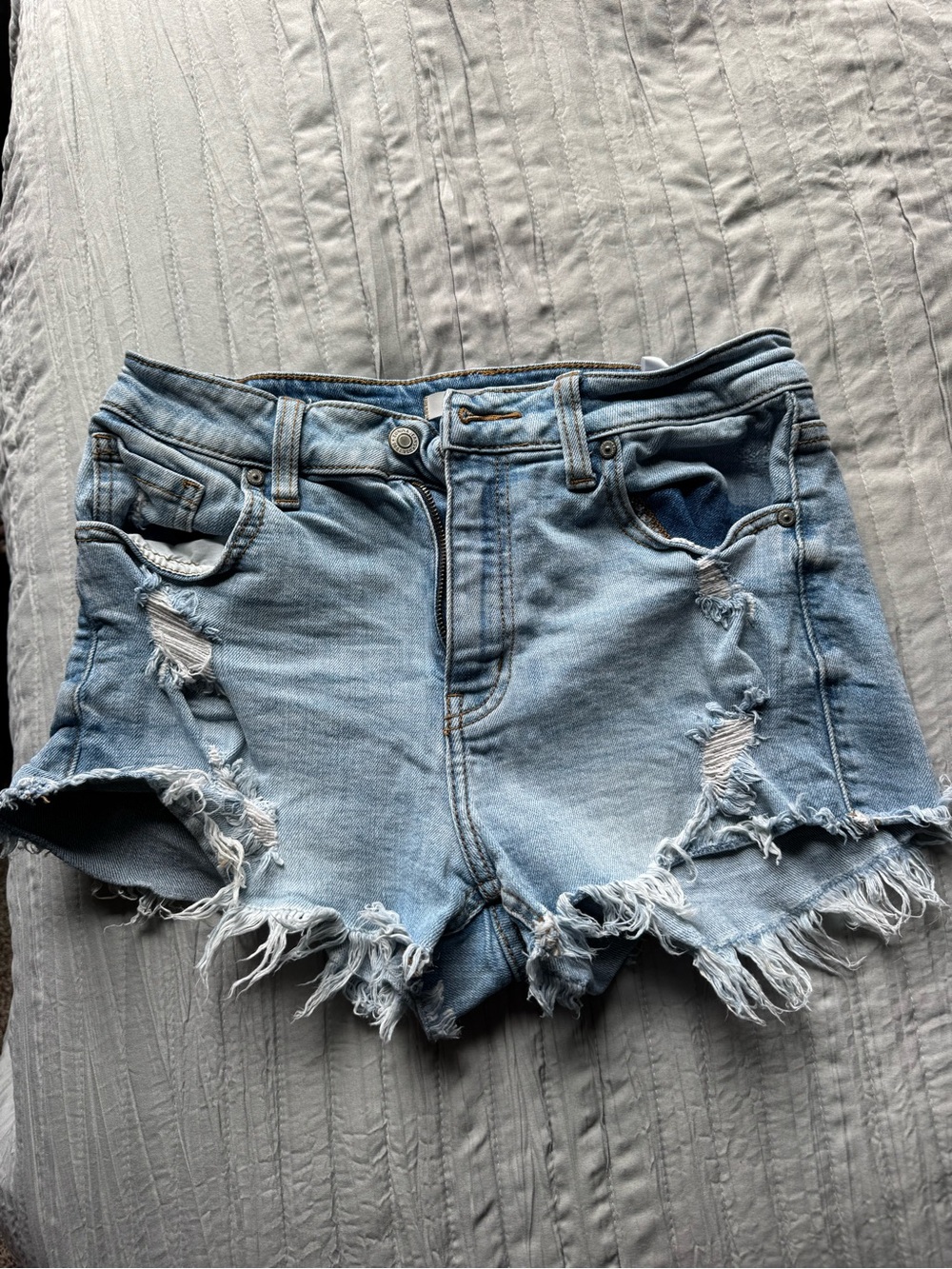 eunina light blue distressed denim shorts